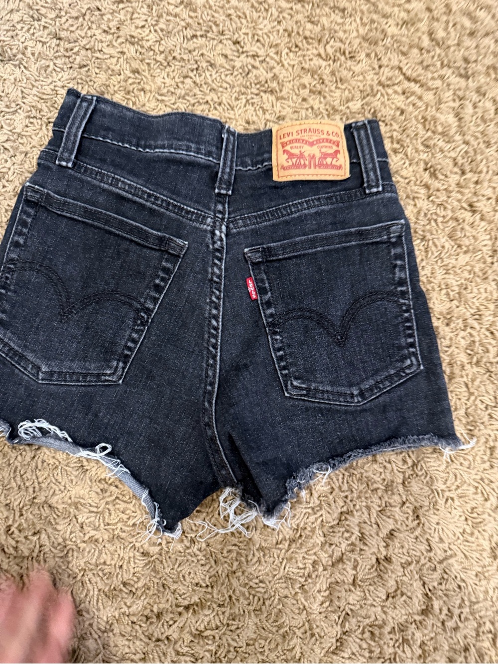 Levi High Rise Shorts - Picture 2 of 2